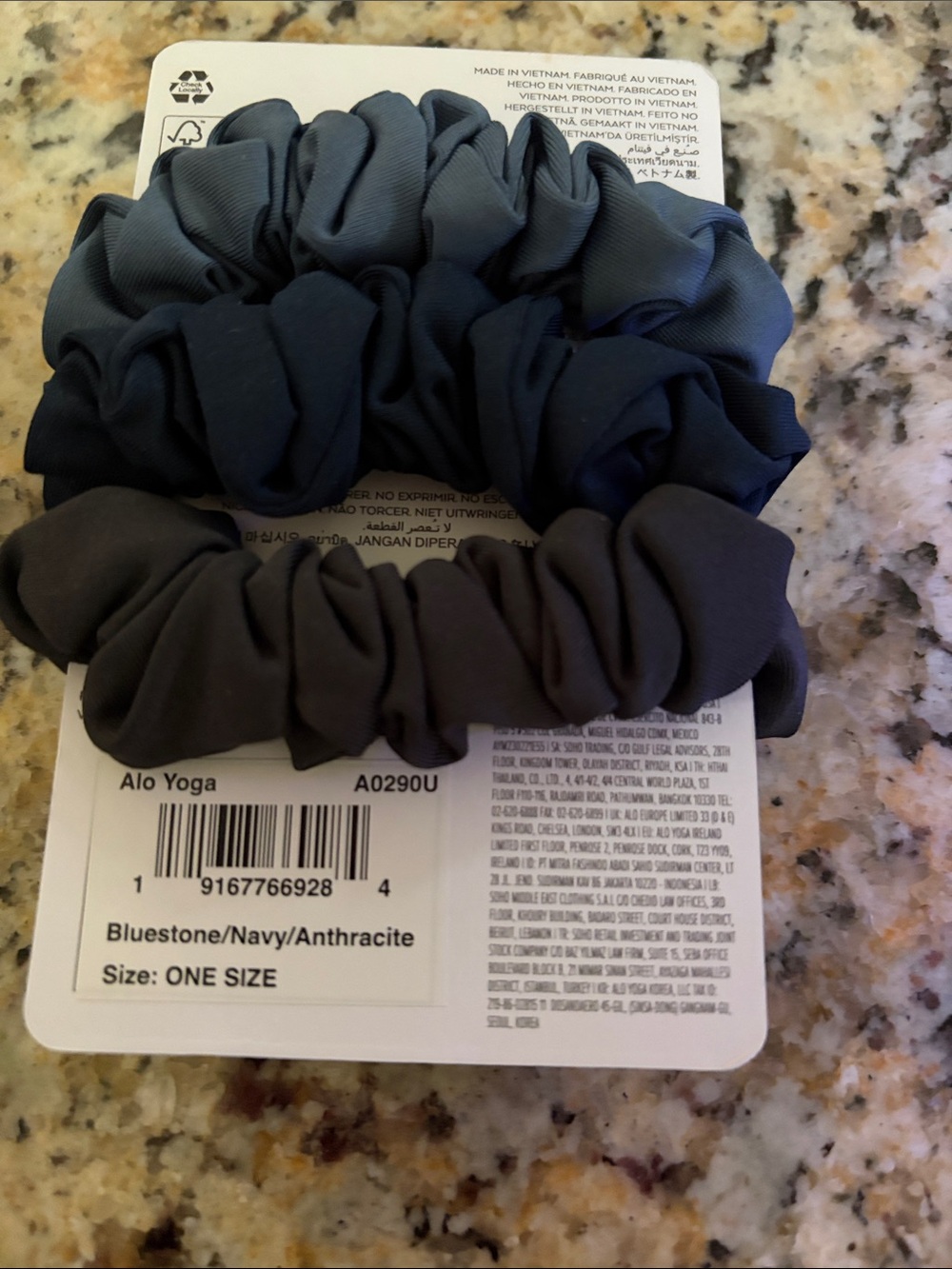 ALO Yoga 3-Pack Mini Scrunchies — Bluestone, Navy, Anthracite - Picture 2 of 2